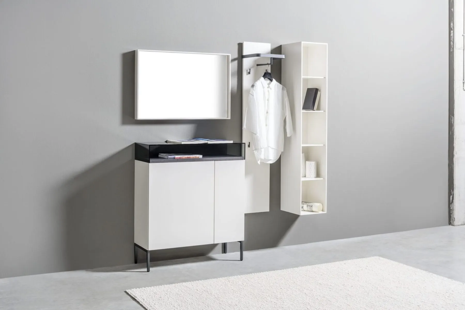 Garderobe Kaya in Weiß mit Spiegel, Schuhschrank und Hakenleiste